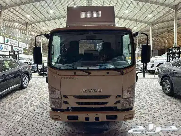 ايسوزو 2025 قلاب 3 طن ديزل كاش وتقسيط 2