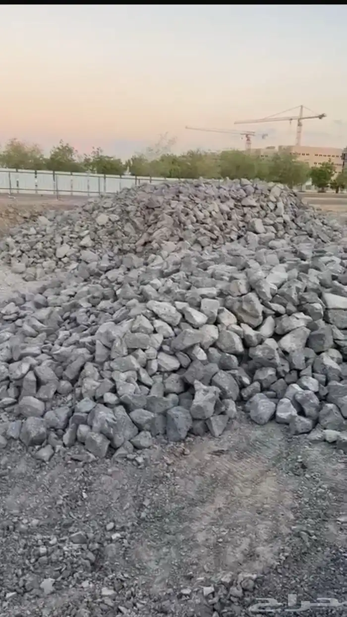 حجر مخلفات صبيز ترحيل قلابات تريلات حفريات 0