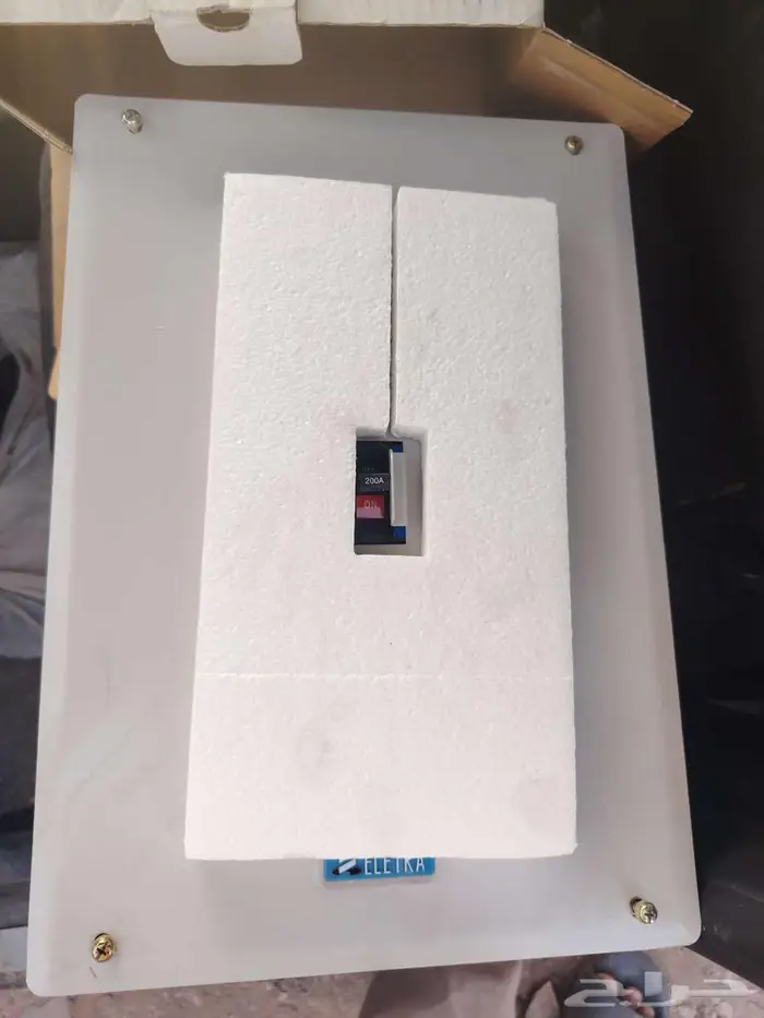 قاطع رئيسي 200A مع العلبة حساس اتوماتيك - 4