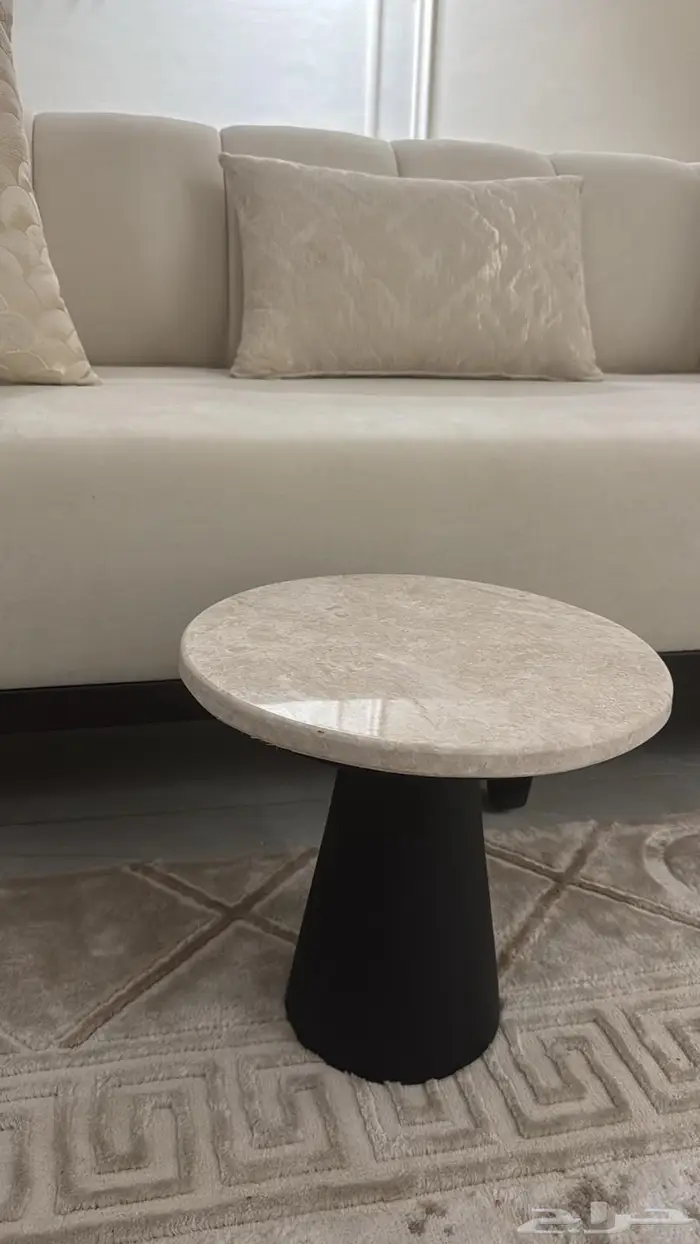 طاولات ارضية 1