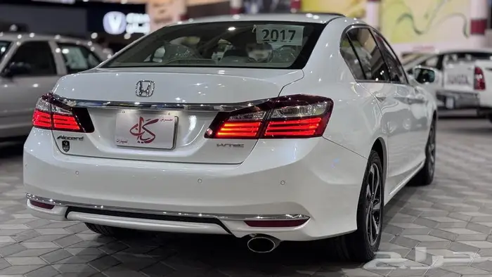 هوندا اكورد سعوديه 2017 مخزن اسبشل. 7