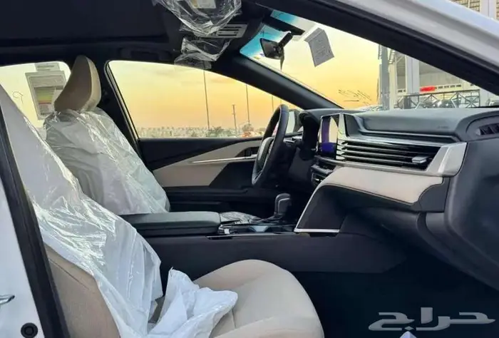 كامري LE 2.5 بنزين موديل 2025 -- عروض الأقساط 4