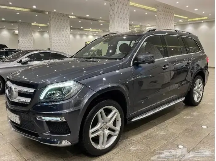 مرسيدس GL500 نظيفه جدا للبيع 4