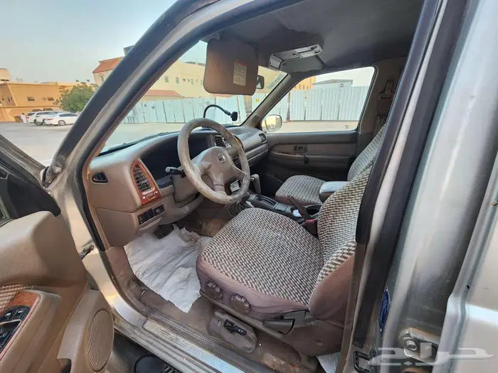 نيسان 3