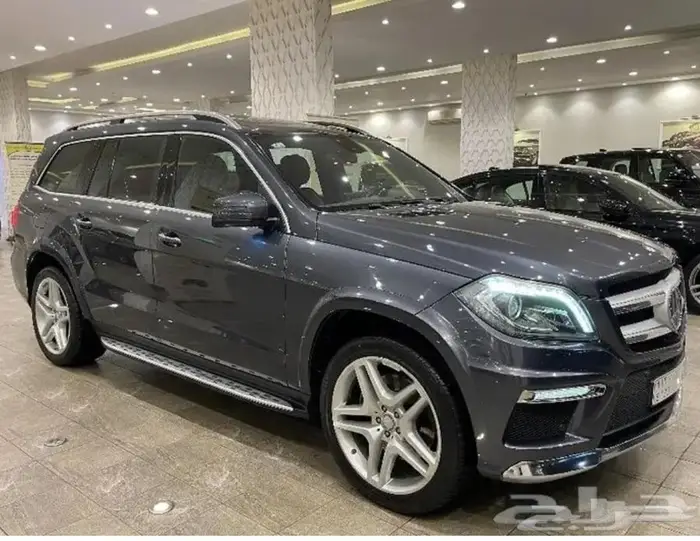 مرسيدس GL500 نظيفه جدا للبيع 5