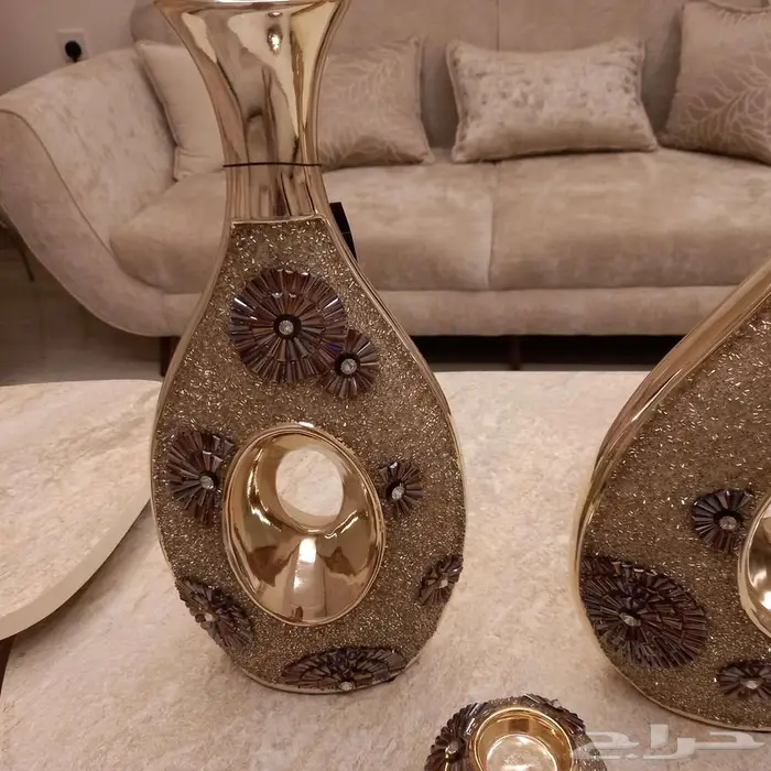 طقم فازات مرصع بالكريستال 1