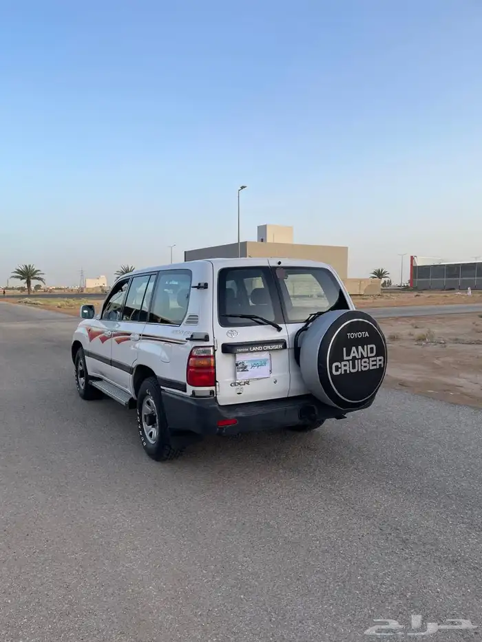 تويوتا لاندكروزر GXR.1 1998 بنزين قير عادي معرض الشومر 23