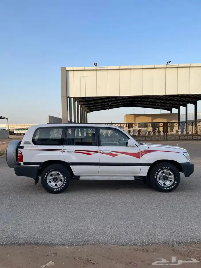 تويوتا لاندكروزر GXR.1 1998 بنزين قير عادي معرض الشومر 19