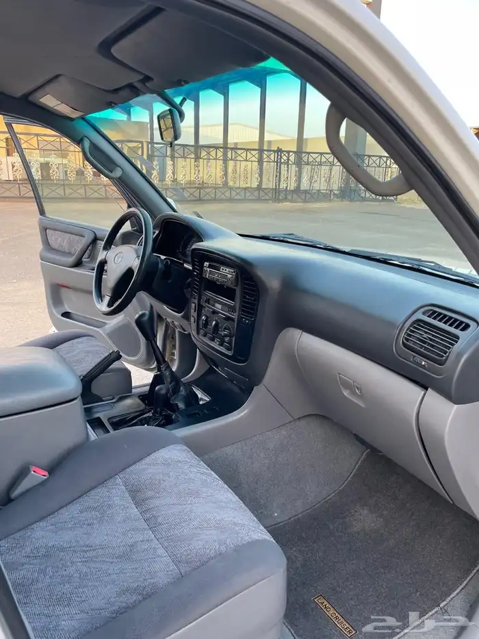 تويوتا لاندكروزر GXR.1 1998 بنزين قير عادي معرض الشومر 12