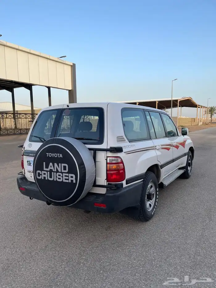 تويوتا لاندكروزر GXR.1 1998 بنزين قير عادي معرض الشومر 22