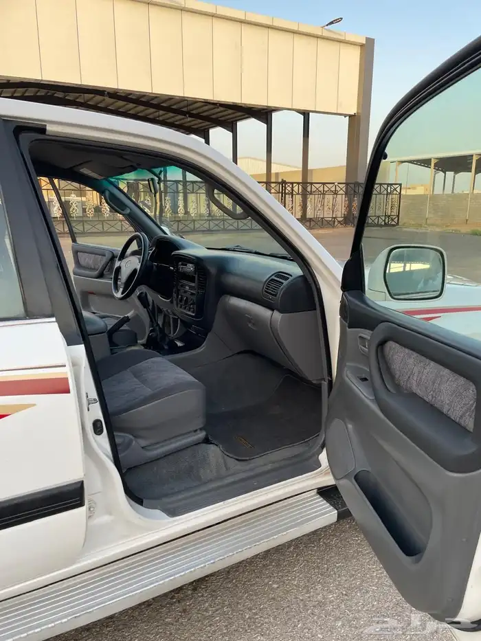 تويوتا لاندكروزر GXR.1 1998 بنزين قير عادي معرض الشومر 10