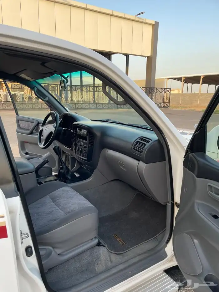 تويوتا لاندكروزر GXR.1 1998 بنزين قير عادي معرض الشومر 11