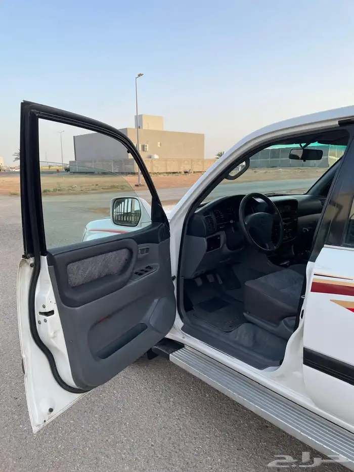تويوتا لاندكروزر GXR.1 1998 بنزين قير عادي معرض الشومر 6