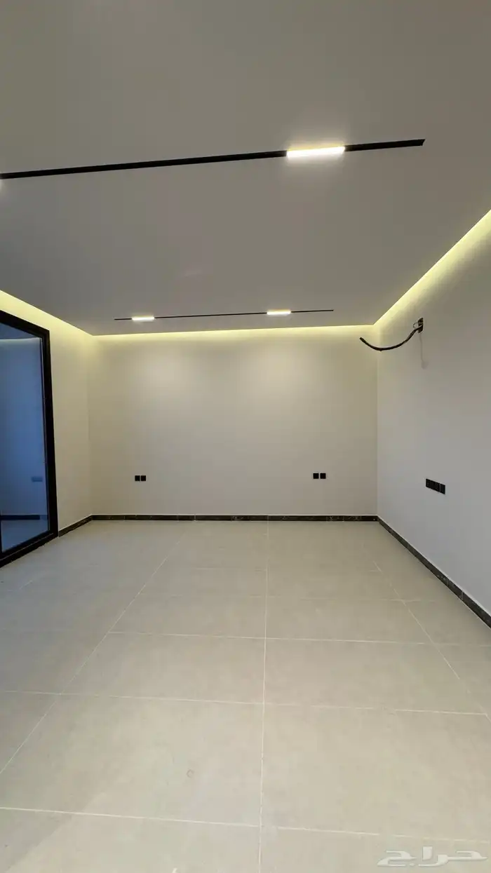 فيلا للبيع حي المهدية 12