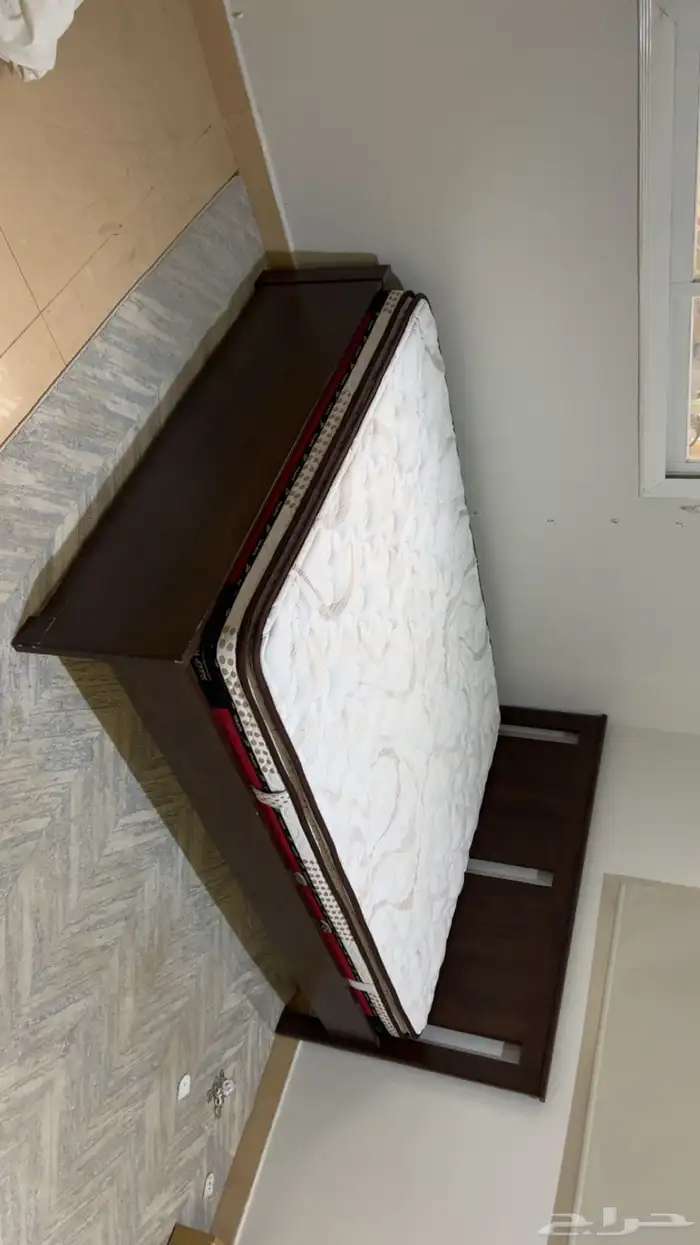 سرير ودواليب ايكيا 0