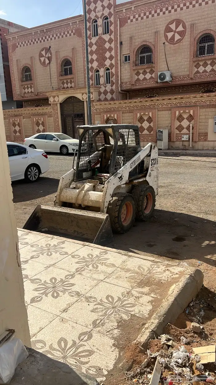 بوبكات صغير وكبير للايجار 1