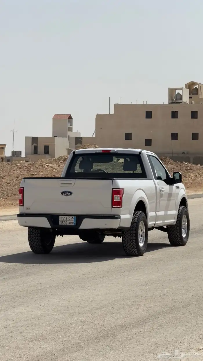تم البيع فورد F150 غماره 8 سلندر ممشى 63 الف فقط بدون دبل 4
