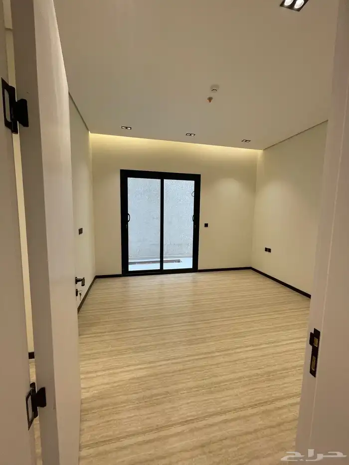 شقه للايجار السنوي عماره حجم الاسثمار 8