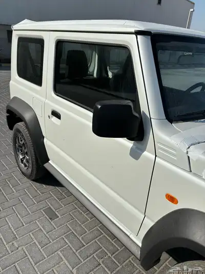 سوزوكي جمني 2025 ابيض لولوي ب 78350 شامل .ضريبة جديد عرض 3