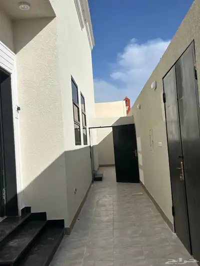 للبيع دور ارضي حي المدائن 7
