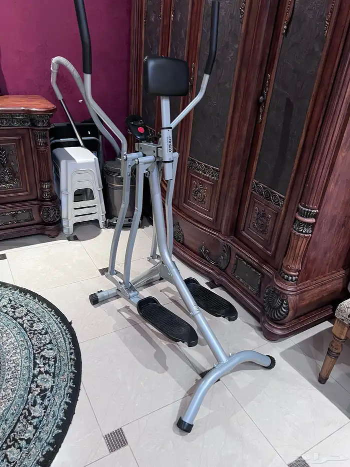 جهاز مشي هوائي Air Walker شبه جديد على السوم 7
