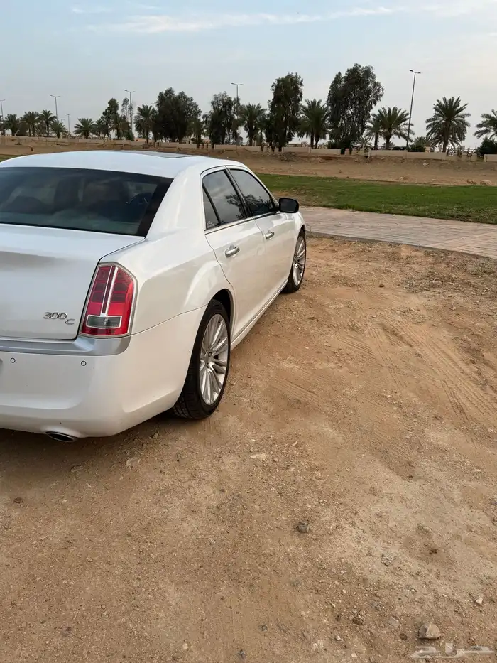 كرايسلر C300 همي 8 سلندر 2014 نظيف بدي وكالة 2