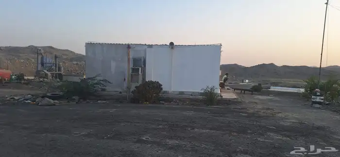 خلاطه اسفلت راكبه في موقعها جده بريمان للبيع 15