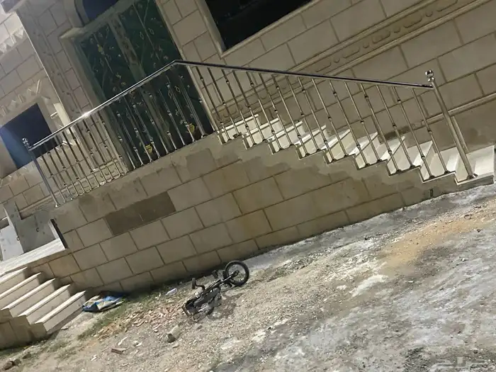 دربزين استيل دربزين زجاج حواجز مسابح مسكات جدار 15