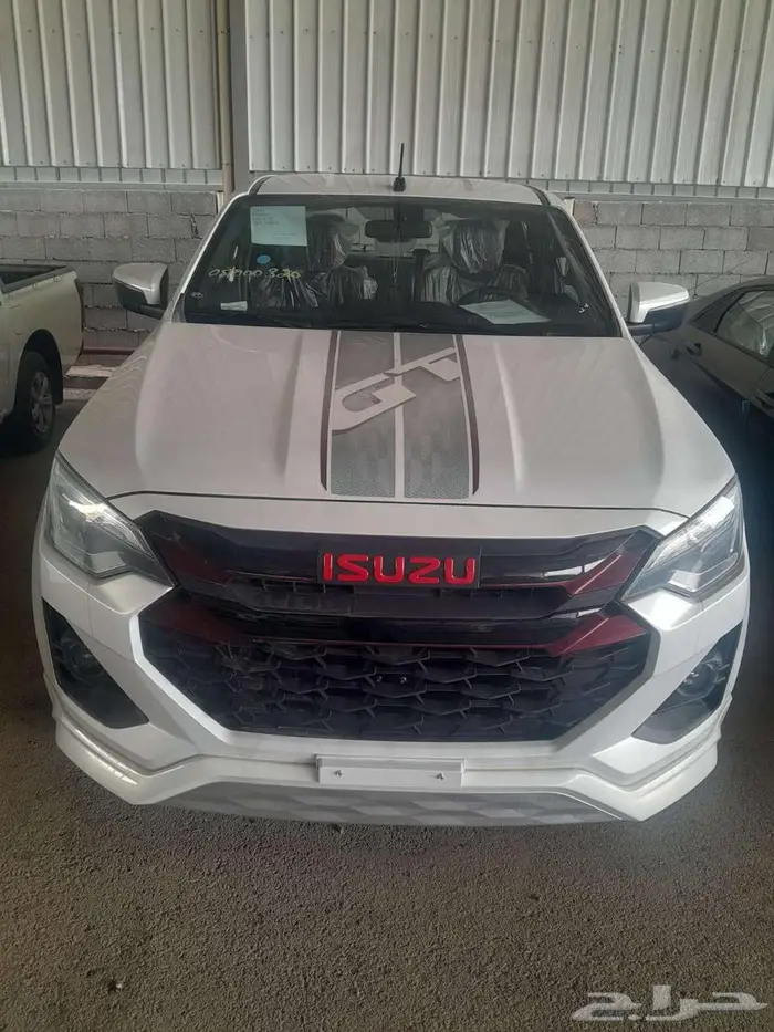 ايسوزو غمارتين GT موديل 2025 23