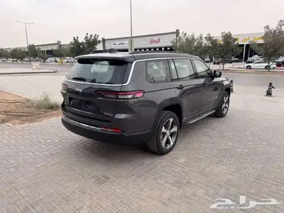 جيب جراند شروكي 2024ليمتد كاش وبنك 8