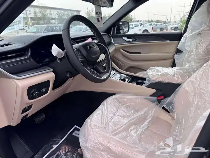جيب جراند شروكي 2024ليمتد كاش وبنك 11