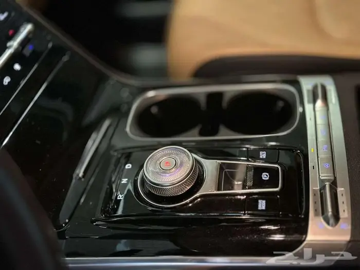 كيا كارنيفال موديل 2021 ديزل 12