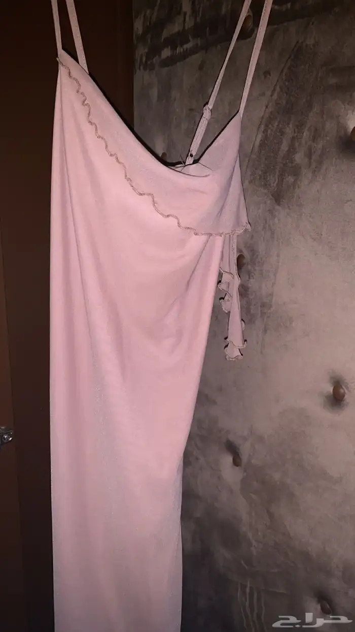 مكينه قهوه   ثالث اكعاب من فرست شو مقاس 39  فساتين مقاس L 6