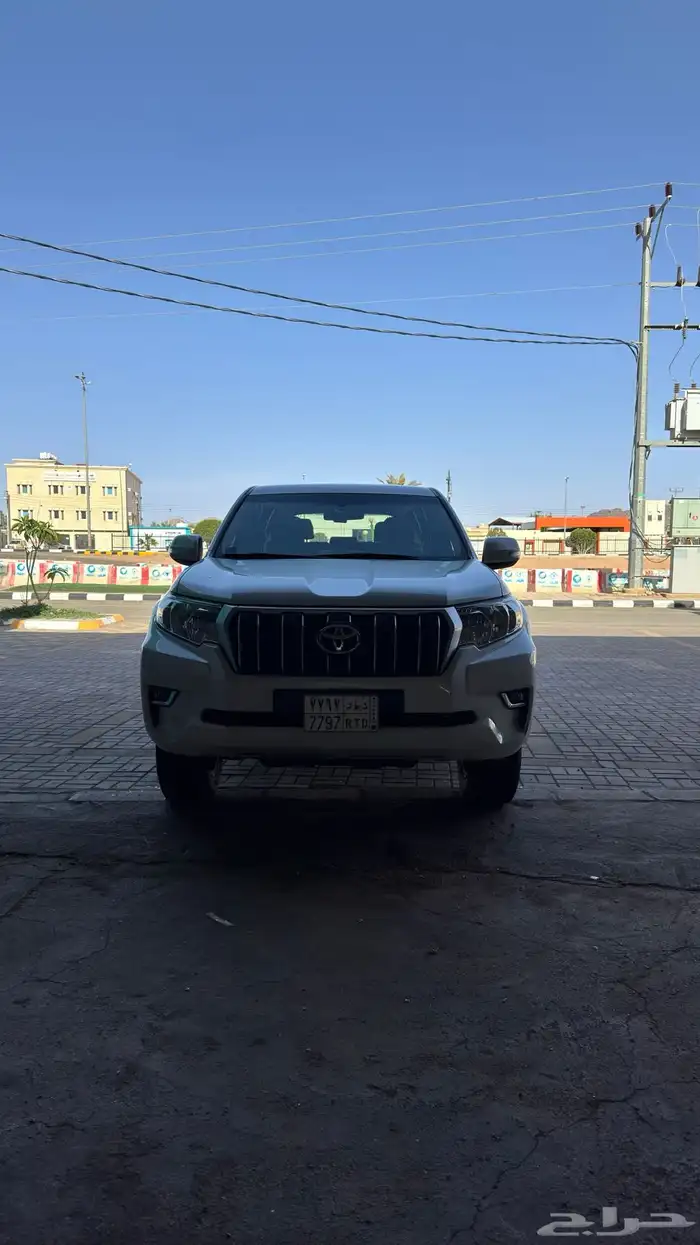 برادو2019 نظيف للبيع 3
