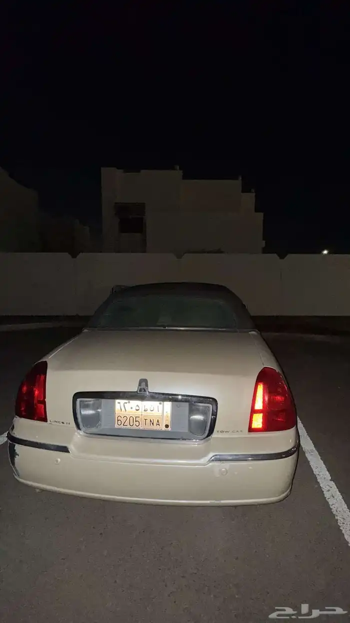 لينكون تاون كار للبدل ب سياره صغيره او للبيع 3