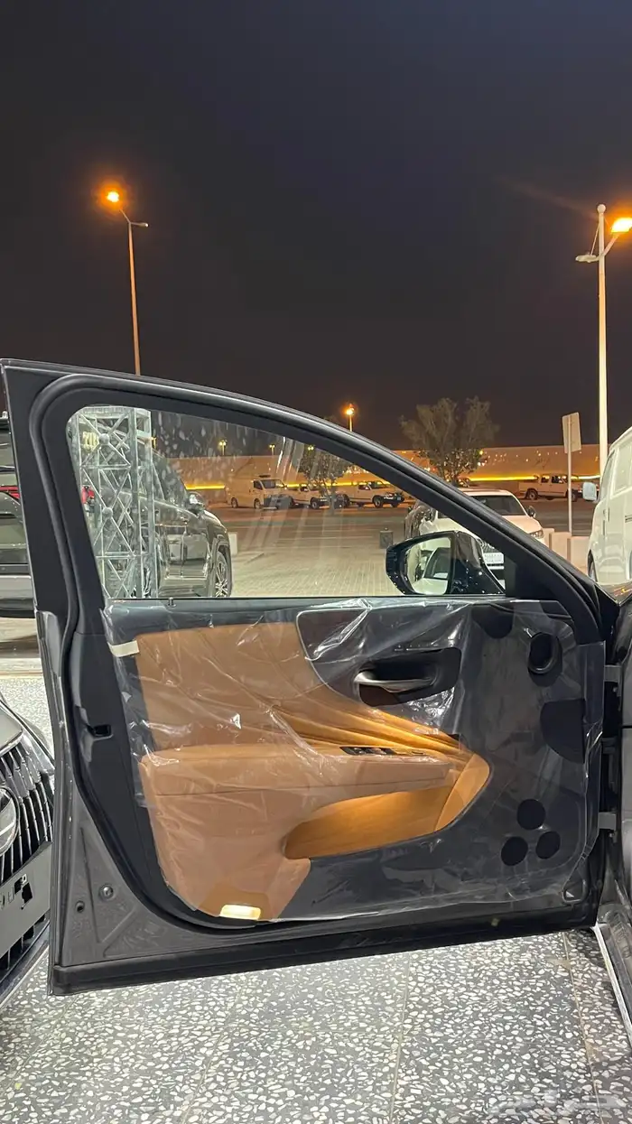 لكزس LS500h فل (خليجي) 0