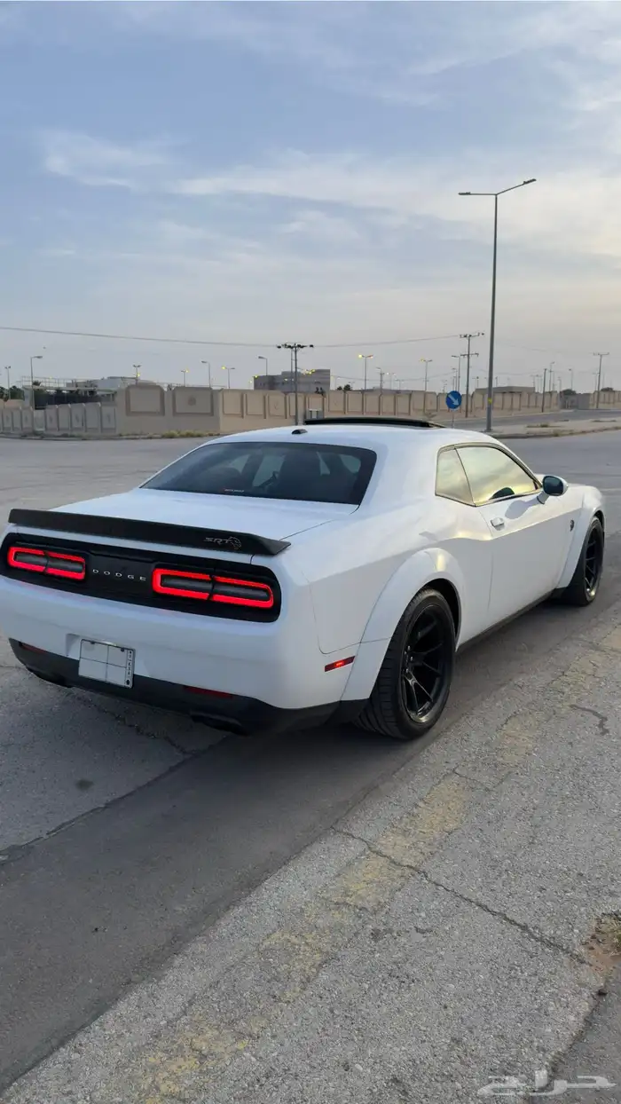 تشالنجر هيلكات ريد اي Hellcat Redeye 2021 للبيع 7