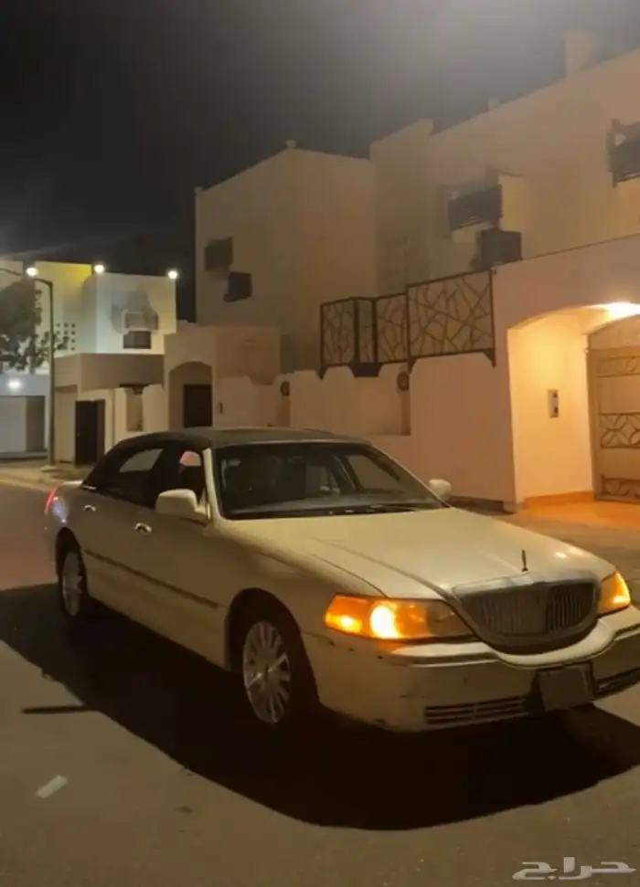 لينكون تاون كار للبدل ب سياره صغيره او للبيع 10