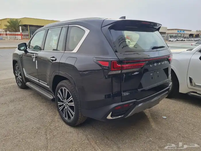 لكزس LX600 BB موديل 2025 اسود ملكي فل كامل 7