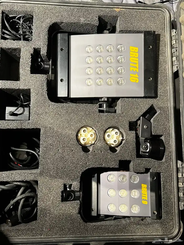 إضاءه تصوير Brute 16 9 للإجار اليومي 0