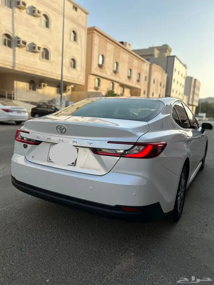 للبيع كامري 2025 E 3