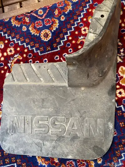 للبيع قطع نيسان وتيوتا هذرز ودبه وغرفه وفلتر وكاله 50
