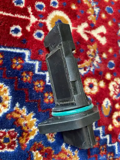 للبيع قطع نيسان وتيوتا هذرز ودبه وغرفه وفلتر وكاله 42