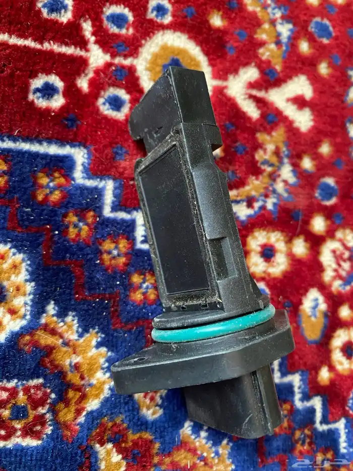 للبيع قطع نيسان وتيوتا هذرز ودبه وغرفه وفلتر وكاله 42
