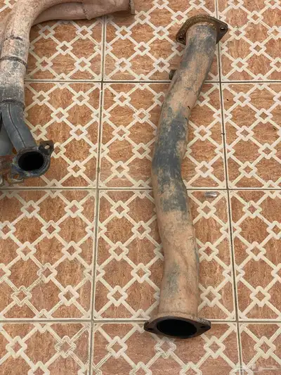 للبيع قطع نيسان وتيوتا هذرز ودبه وغرفه وفلتر وكاله 17