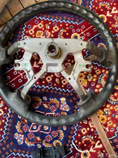 للبيع قطع نيسان وتيوتا هذرز ودبه وغرفه وفلتر وكاله 43