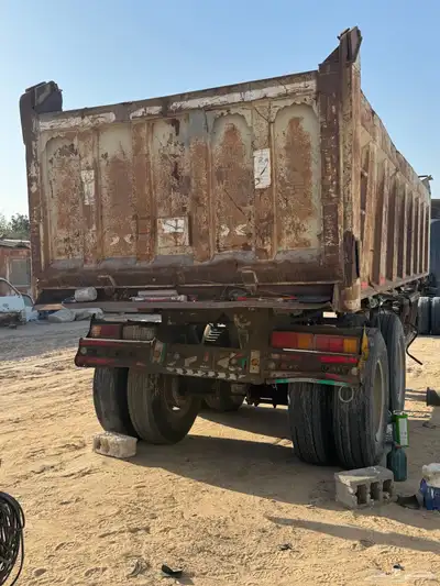 صندوق قلاب نظيف للبيع 1