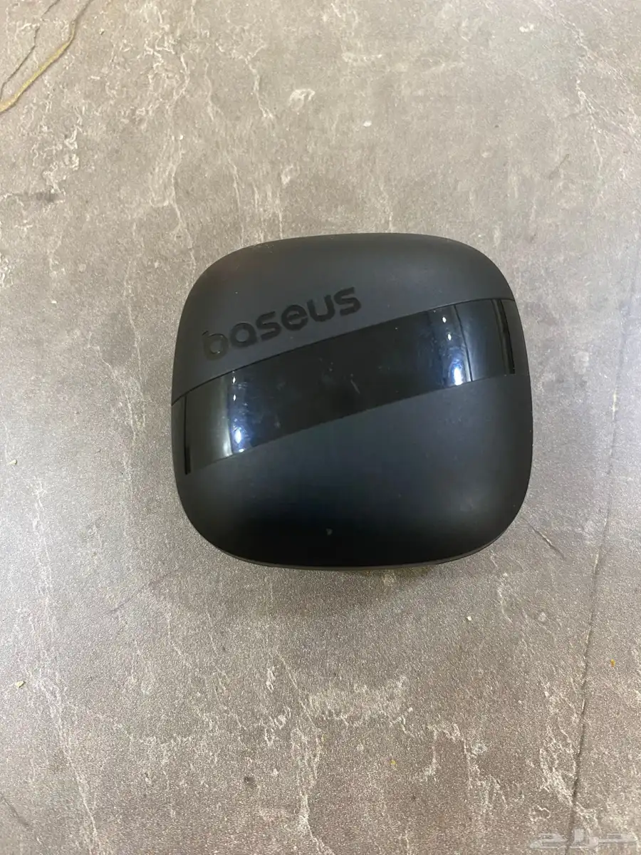 على السوم  Basus سماعه 1