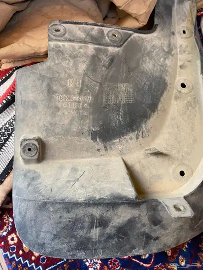 للبيع قطع نيسان وتيوتا هذرز ودبه وغرفه وفلتر وكاله 51