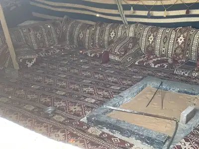 بيت شعر 6 في 9 4
